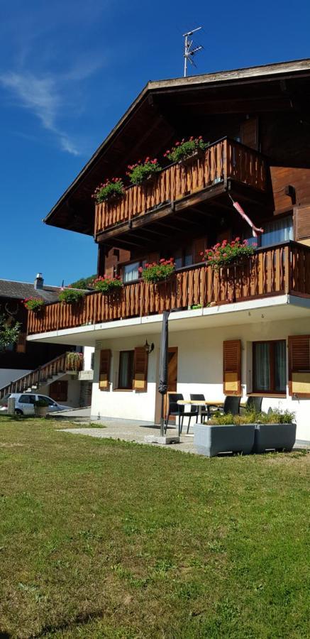 Haus Sandra Fiesch Exteriér fotografie